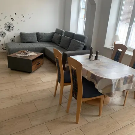 Apartment 2 55 Qm Betten Trennbar 1 Stock Ilbenstadt
